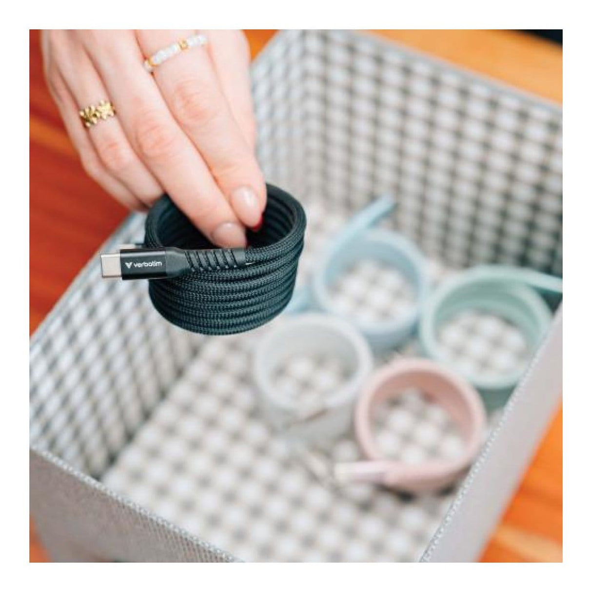 Verbatim Sync & Charge 1.2m 100W USB-C Magnetic Cable - Pink 31857