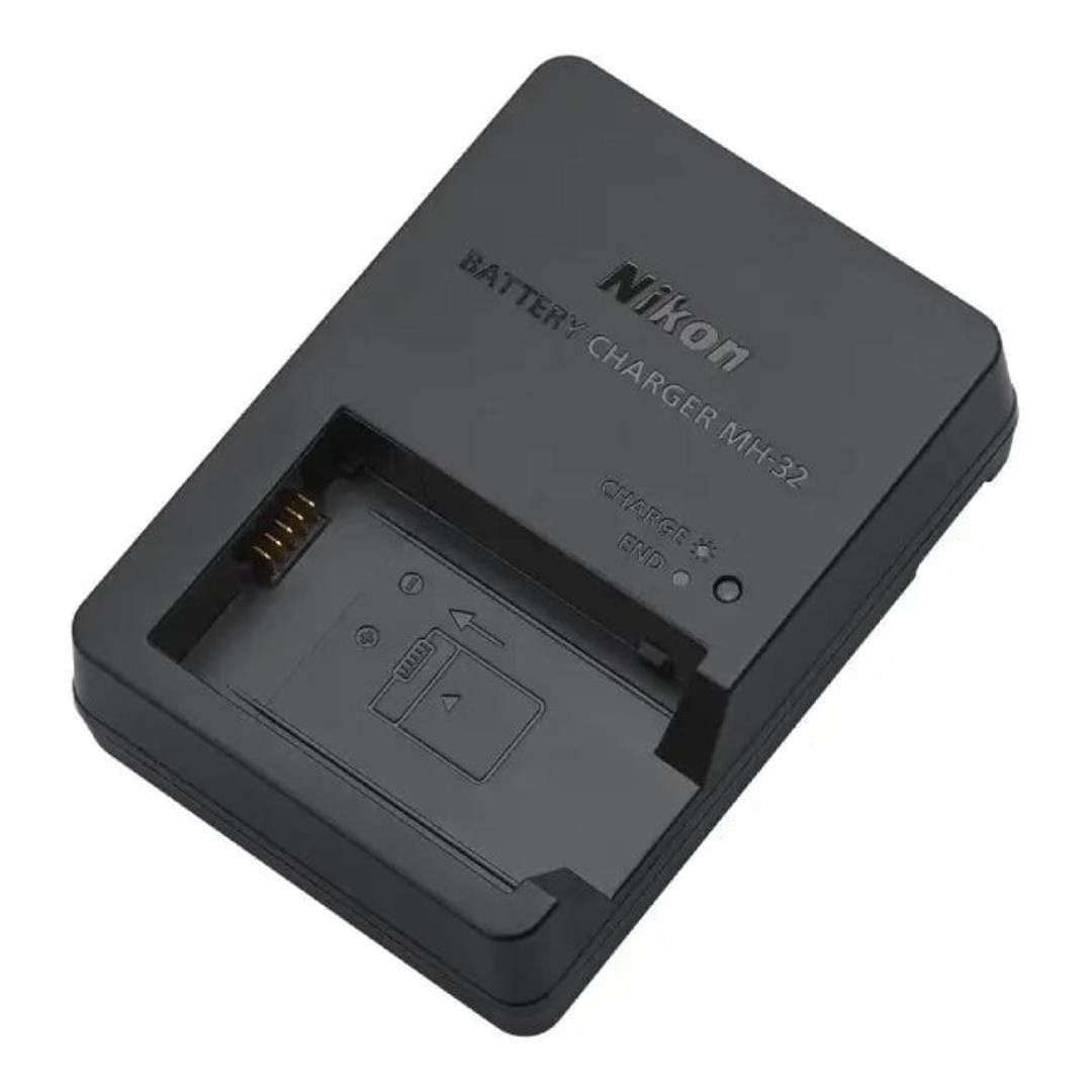 Nikon MH-32 Battery Charger CAMNIACILCMH32