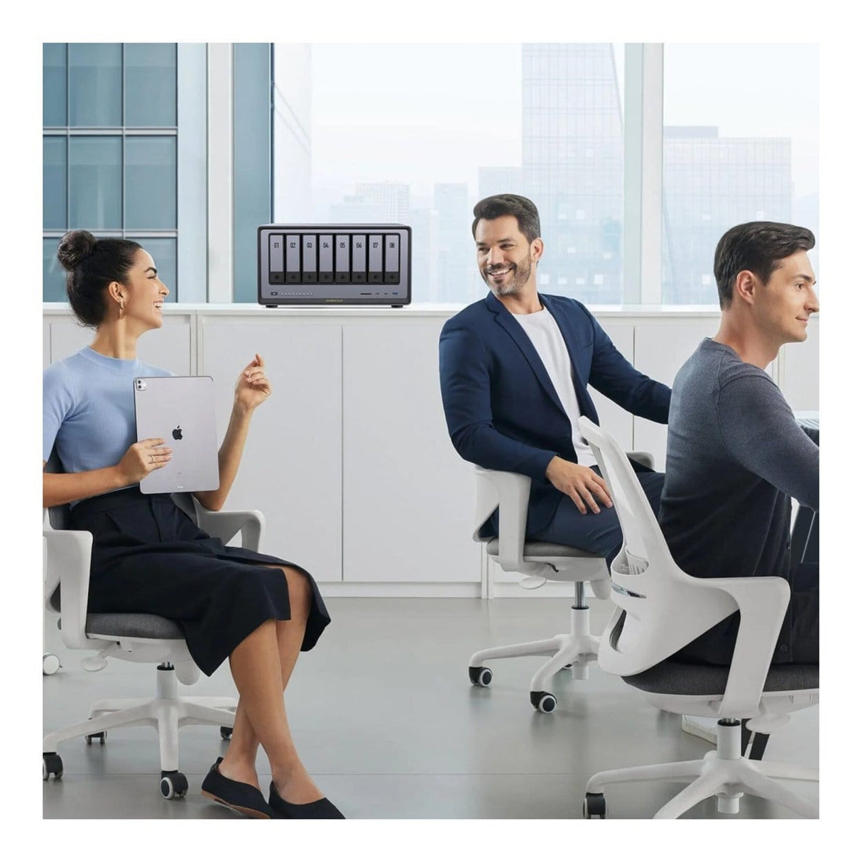 Ugreen NASync DXP8800 Plus 8-Bay NAS DXP8800PLUS-35127B