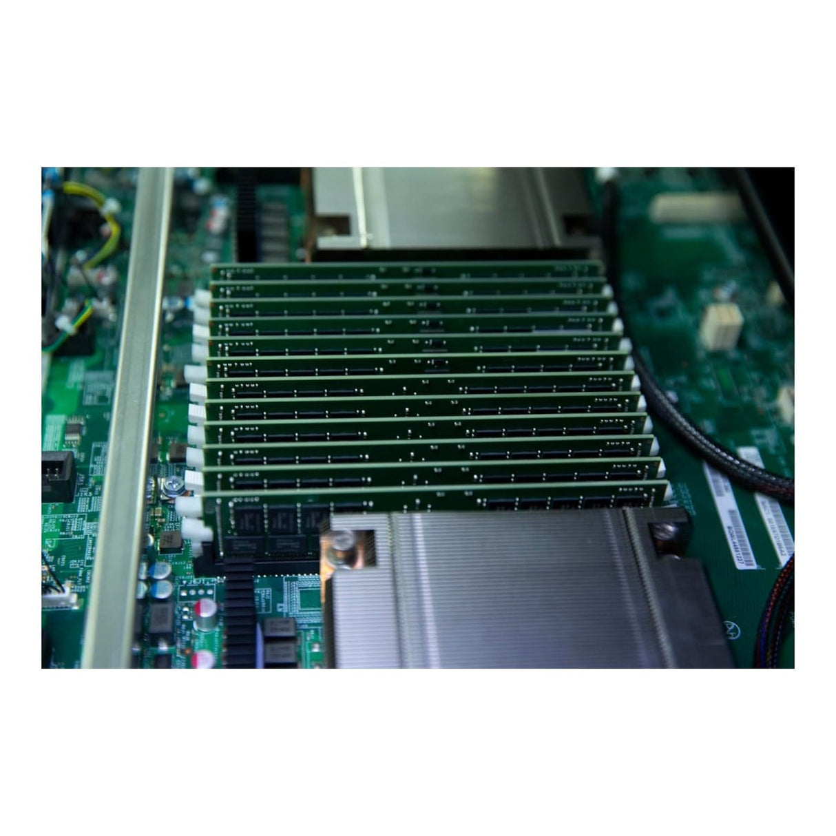 Kingston KSM64R52BD4-64HA DIMM Memory Module 64GB DDR5 6400MHz