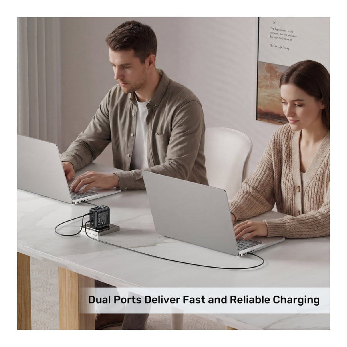 Unitek Rexo 140W 4-port GaN Charger with Smart Display P1132ABK-EU