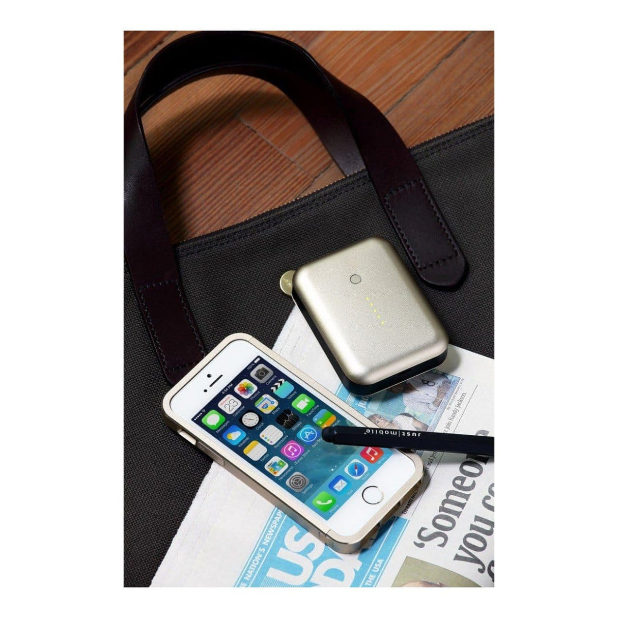 Just-Mobile Gum++ USB 6000Mah Powerbank - Gold PP-268AGD