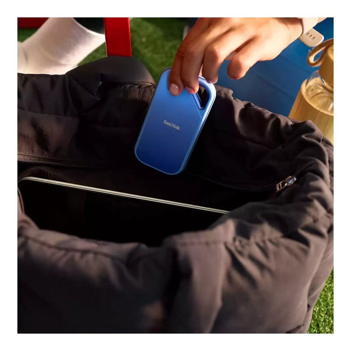 SanDisk Creator Pro 4TB USB 3.2 Gen 2x2 Blue External SSD SDSSDE81C-4T00-G25