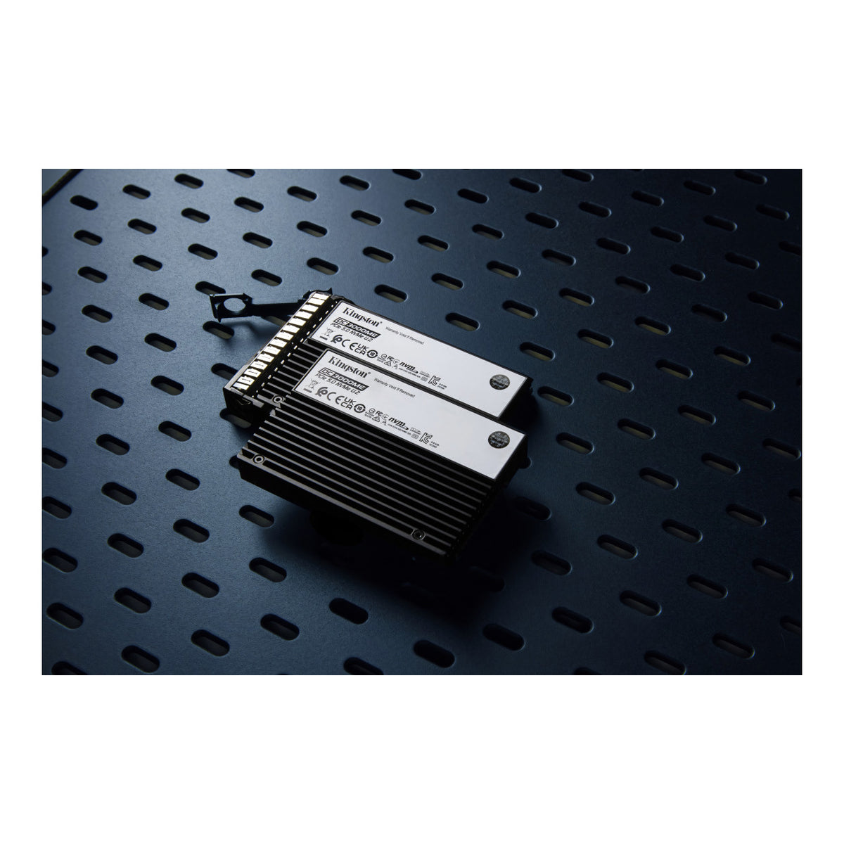 Kingston DC3000ME 7.68TB U.2 PCIe 5.0 NVMe TCG Opal Enterprise Internal SSD SEDC3000ME/7T6