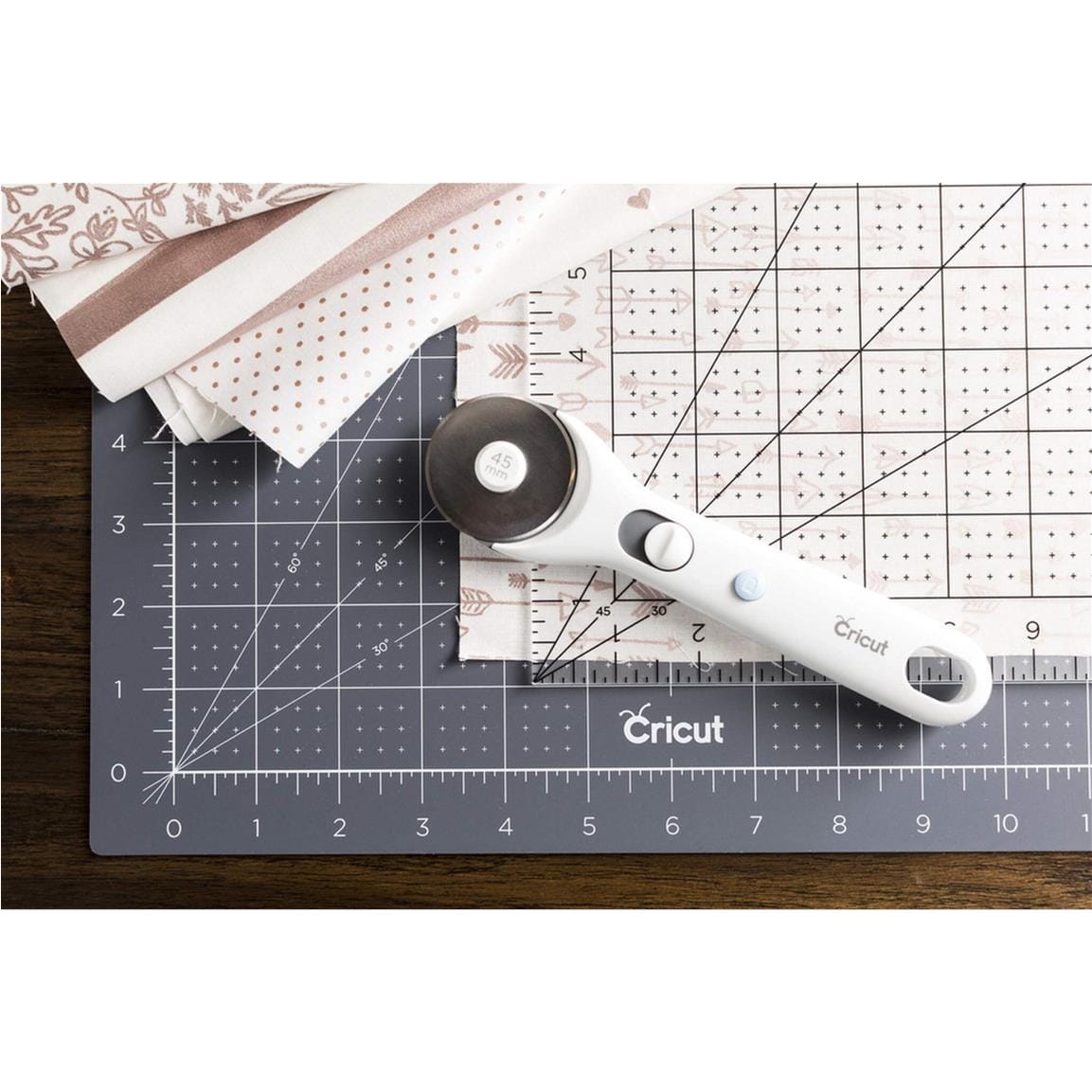 Cricut 45mm Handheld Rotary Cutting Kit 2004844