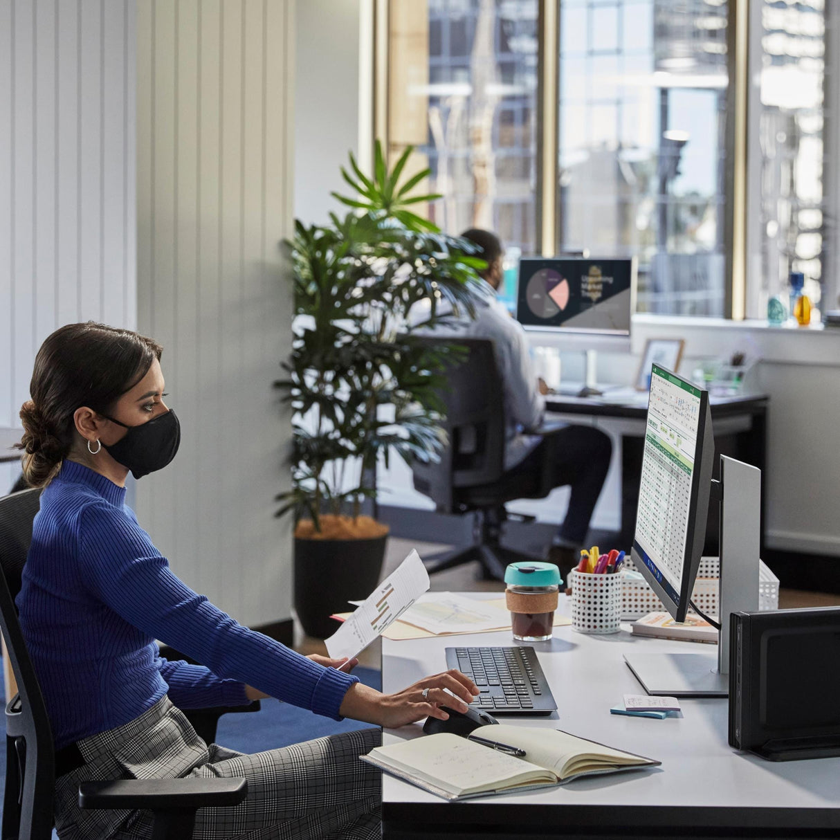 HP Pro 400 G9 Mini PC - Intel Core i7-12700T 512GB SSD 16GB RAM Win 11 Pro Black 6B1Y9EA