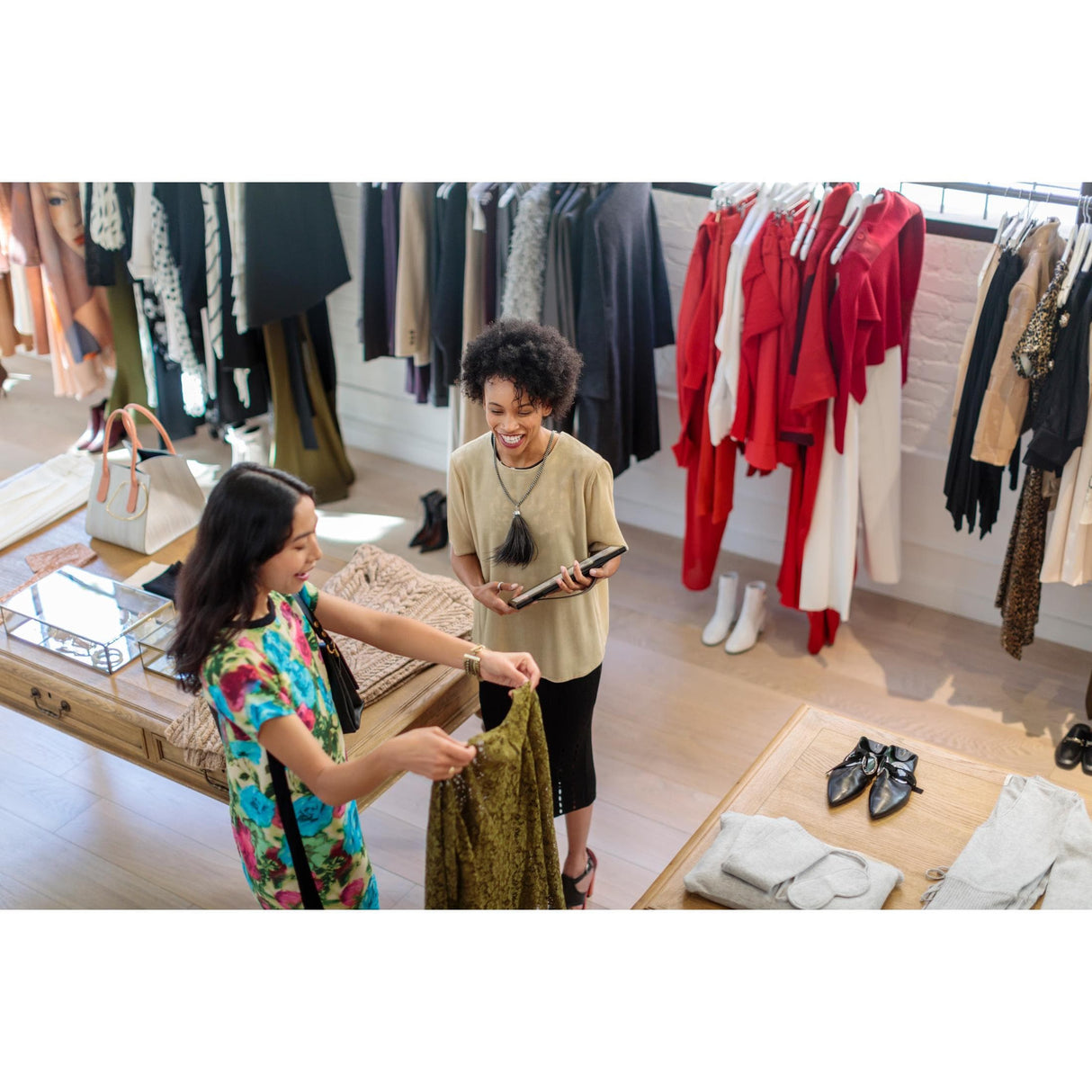 HP Engage Go 12.3-inch FHD Tablet - Intel Core i5-7Y57 8GM RAM 256GB SSD Windows 10 Pro 4WA24EA