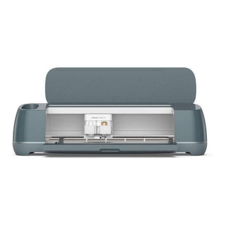 Cricut Maker 4 Essentials Kit 2011290
