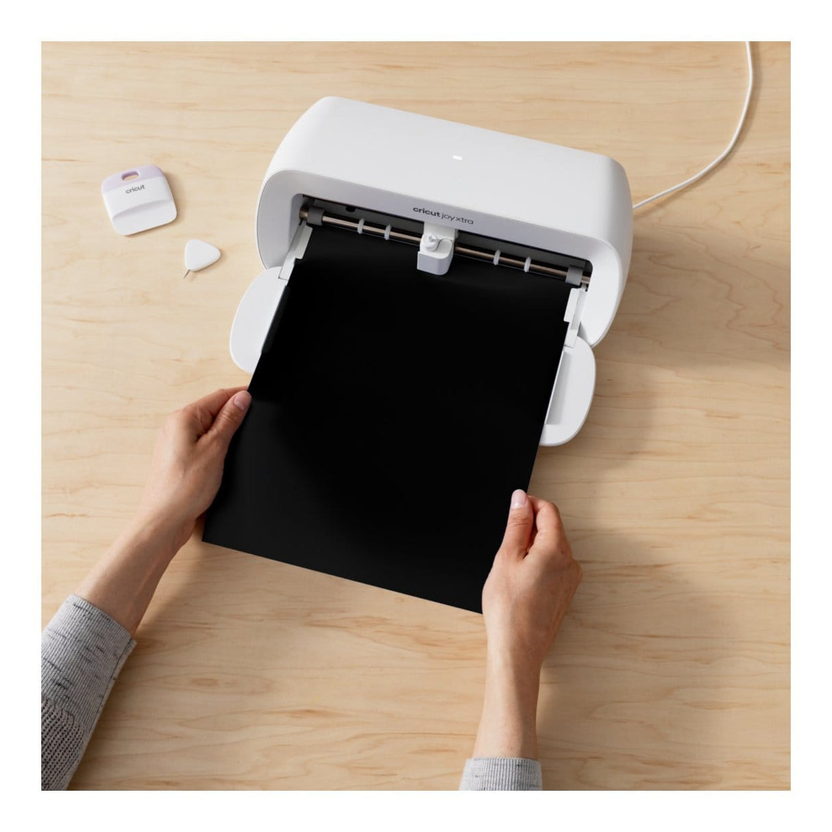 Cricut Joy Xtra Smart Vinyl Permanent 24.1x91.4cm 1-sheet Black 2011368