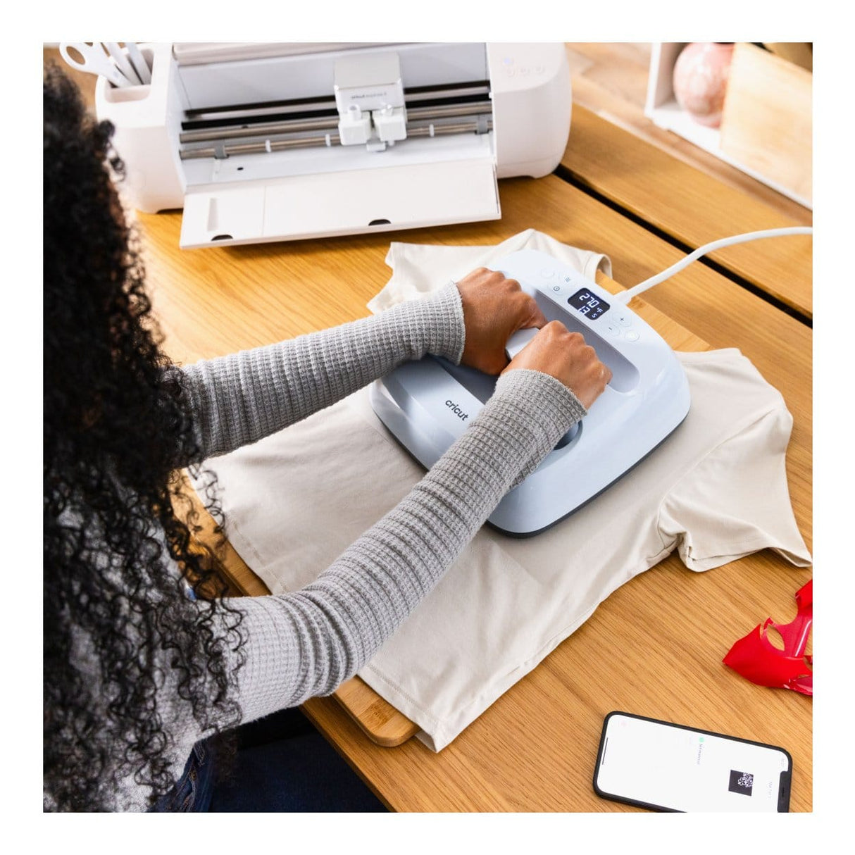 Cricut Puff Iron-On Vinyl 30.5x48.3cm 1-sheet White 2011774