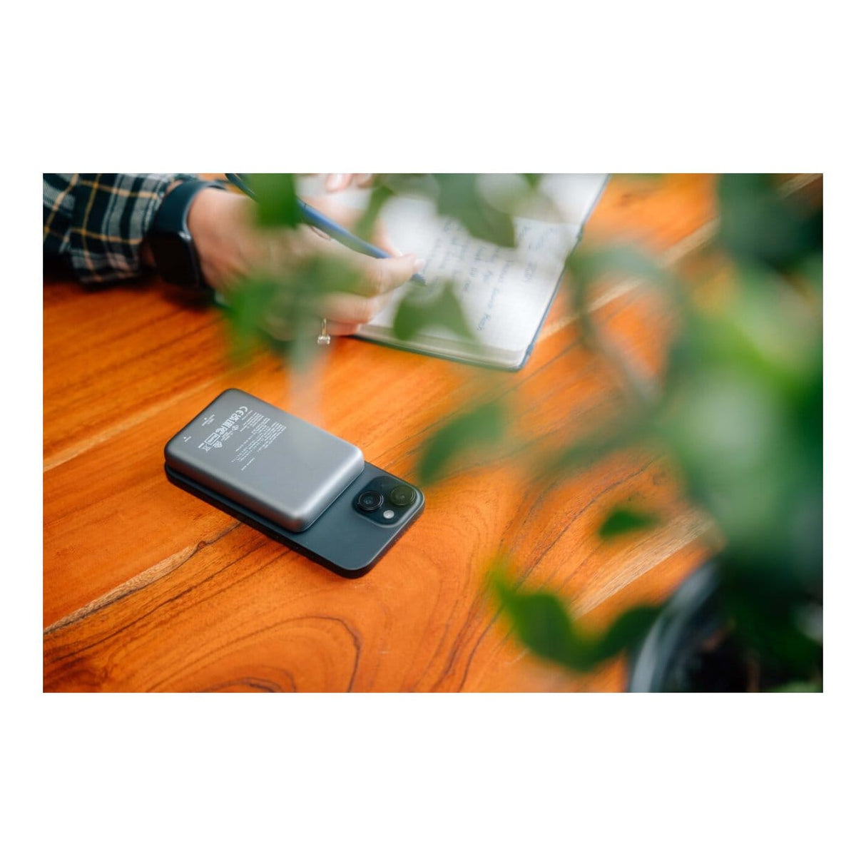 Verbatim Charge 'n' Go 10000mAh Magnetic Wireless Power Bank Grey 32249