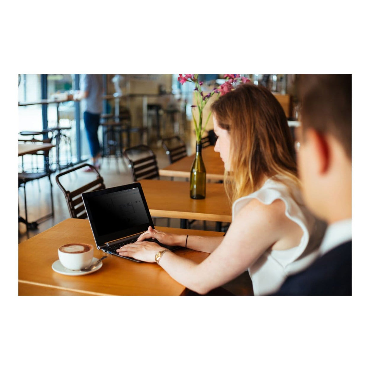 Targus Privacy Screen 14-inch Widescreen 16:9 ASF14W9EU(Open Box)