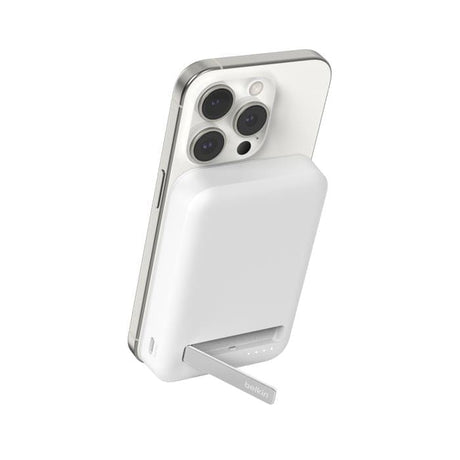 Belkin BoostCharge Pro 10 000mAh Magnetic Power Bank White BPD006btWH