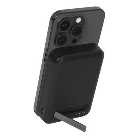 Belkin BoostCharge Pro 10 000 mAh Magnetic Power Bank Black BPD008btBK