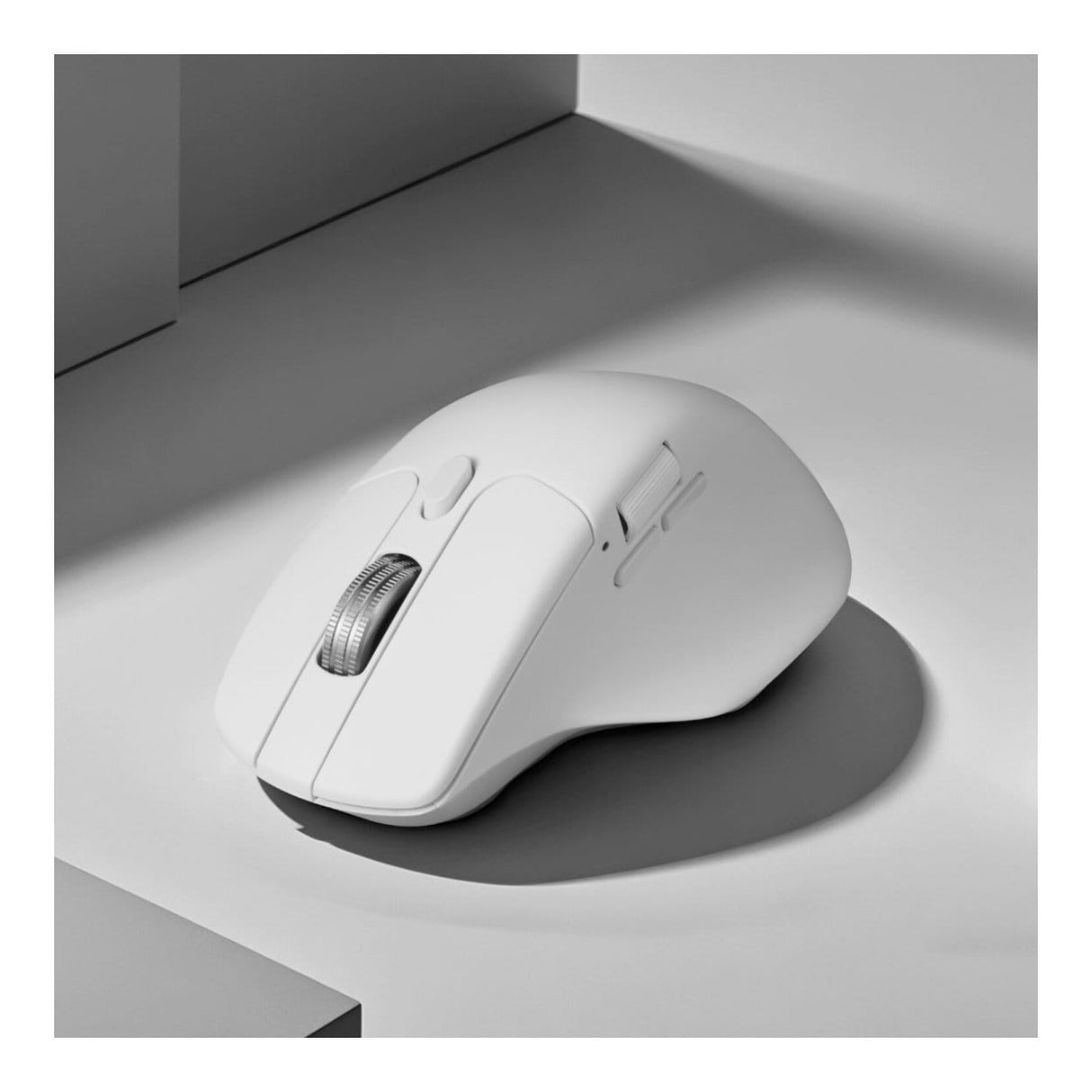 KeyChron M6SB72 1K Bluetooth 2.4GHz Wireless Mouse with Huano Silent Micro Switch - White M6S-B72
