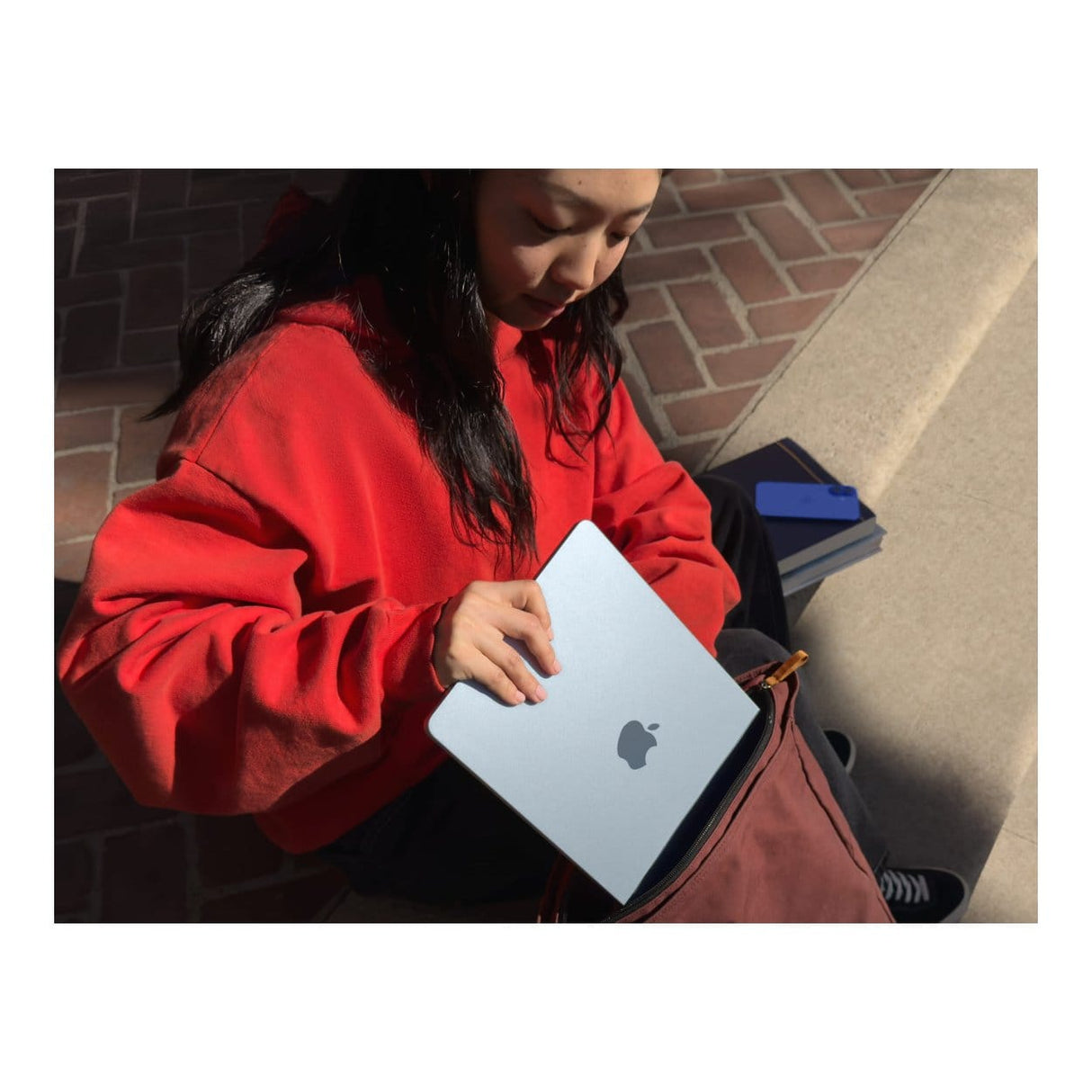 Apple MacBook Air 13.6-inch Retina Laptop - Apple M5 512GB SSD 16GB RAM macOS Starlight