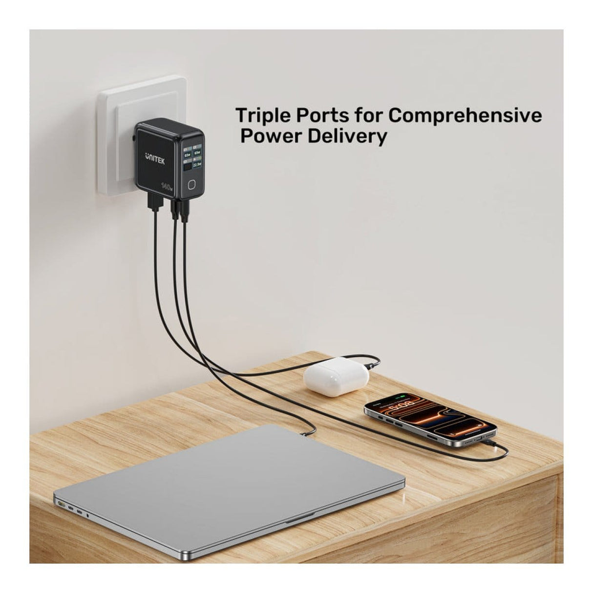 Unitek Rexo 140W 4-port GaN Charger with Smart Display P1132ABK-EU