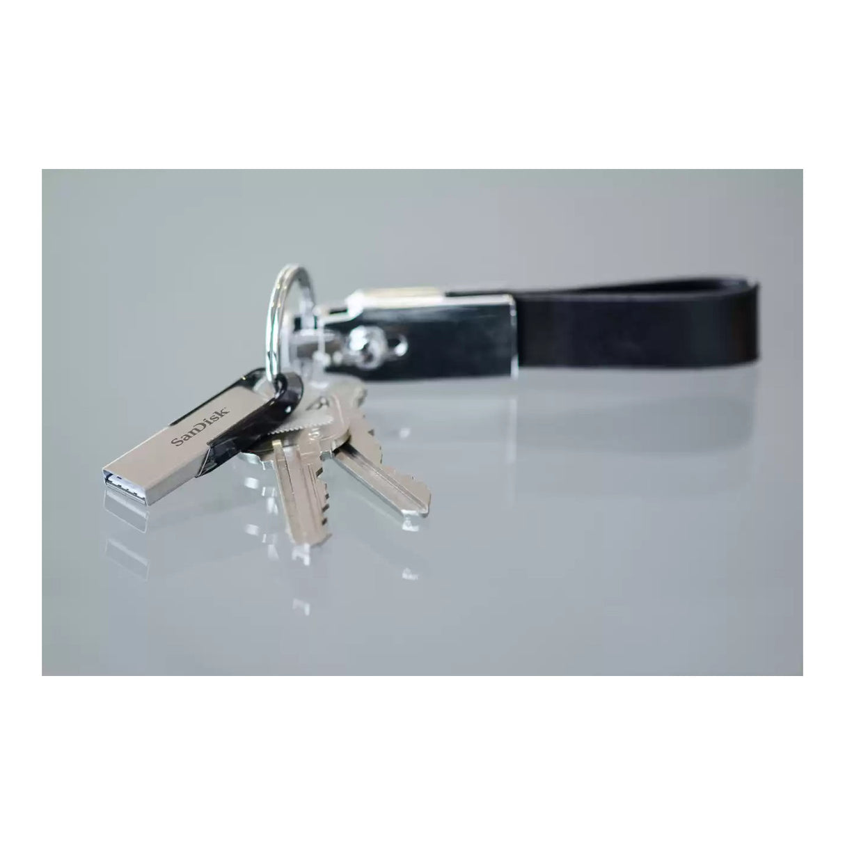 SanDisk Ultra Flair 128GB USB 3.2 USB Flash Drive SDCZ73-128G-G46