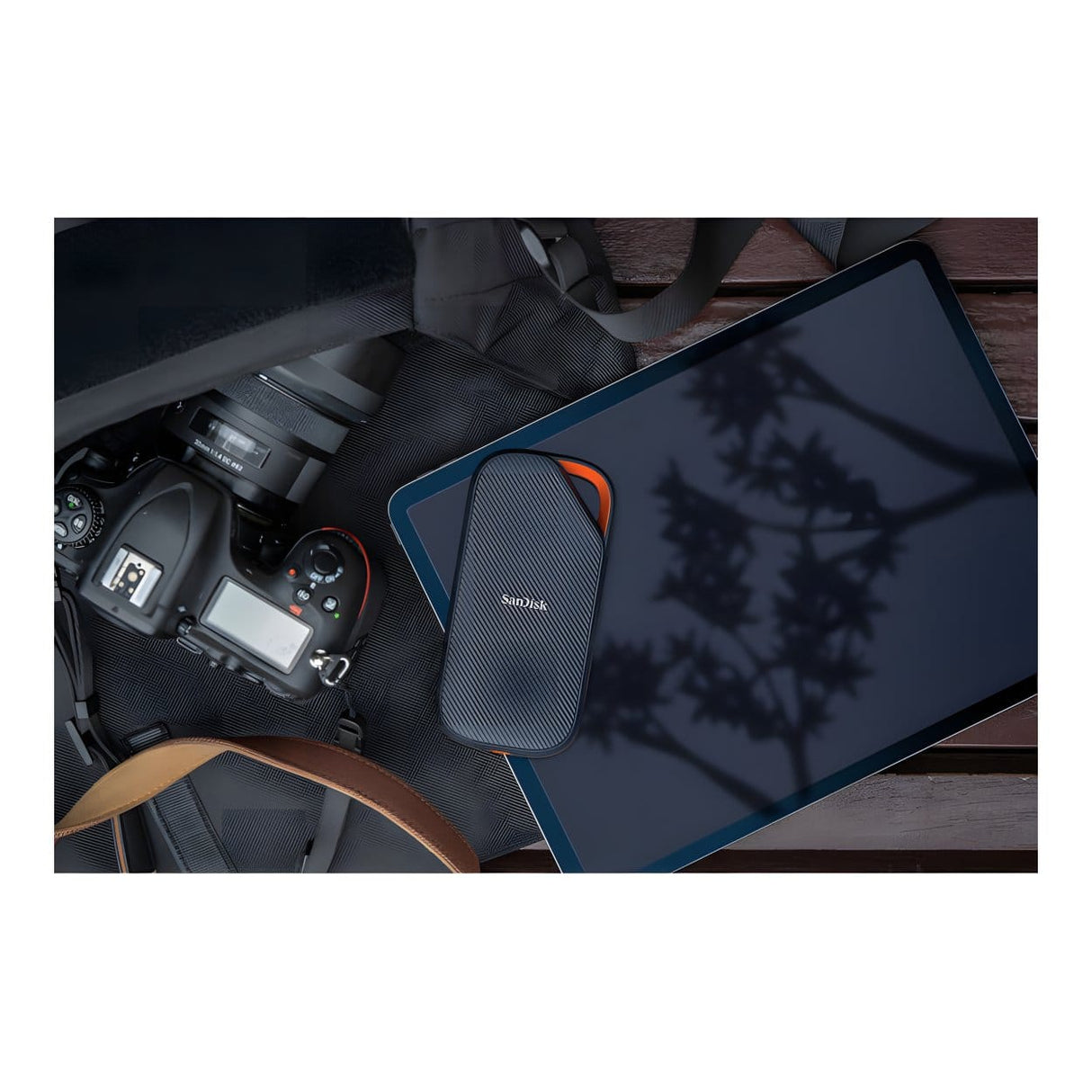 SanDisk Extreme Pro 2TB Black and Orange USB4 External SSD SDSSDE82-2T00-G25