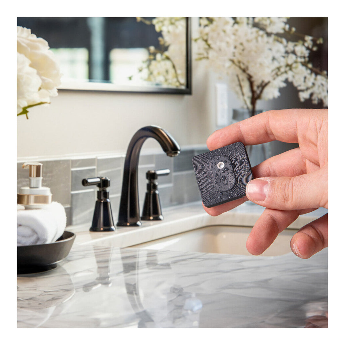 Shelly BLU Humidity and Temperature Bluetooth Sensor