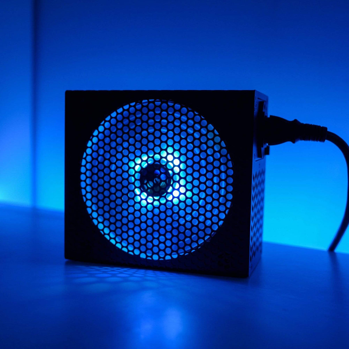 Aerocool P7 80 PLUS Platinum 850W 20+4-Pin ATX Black Power Supply P7850